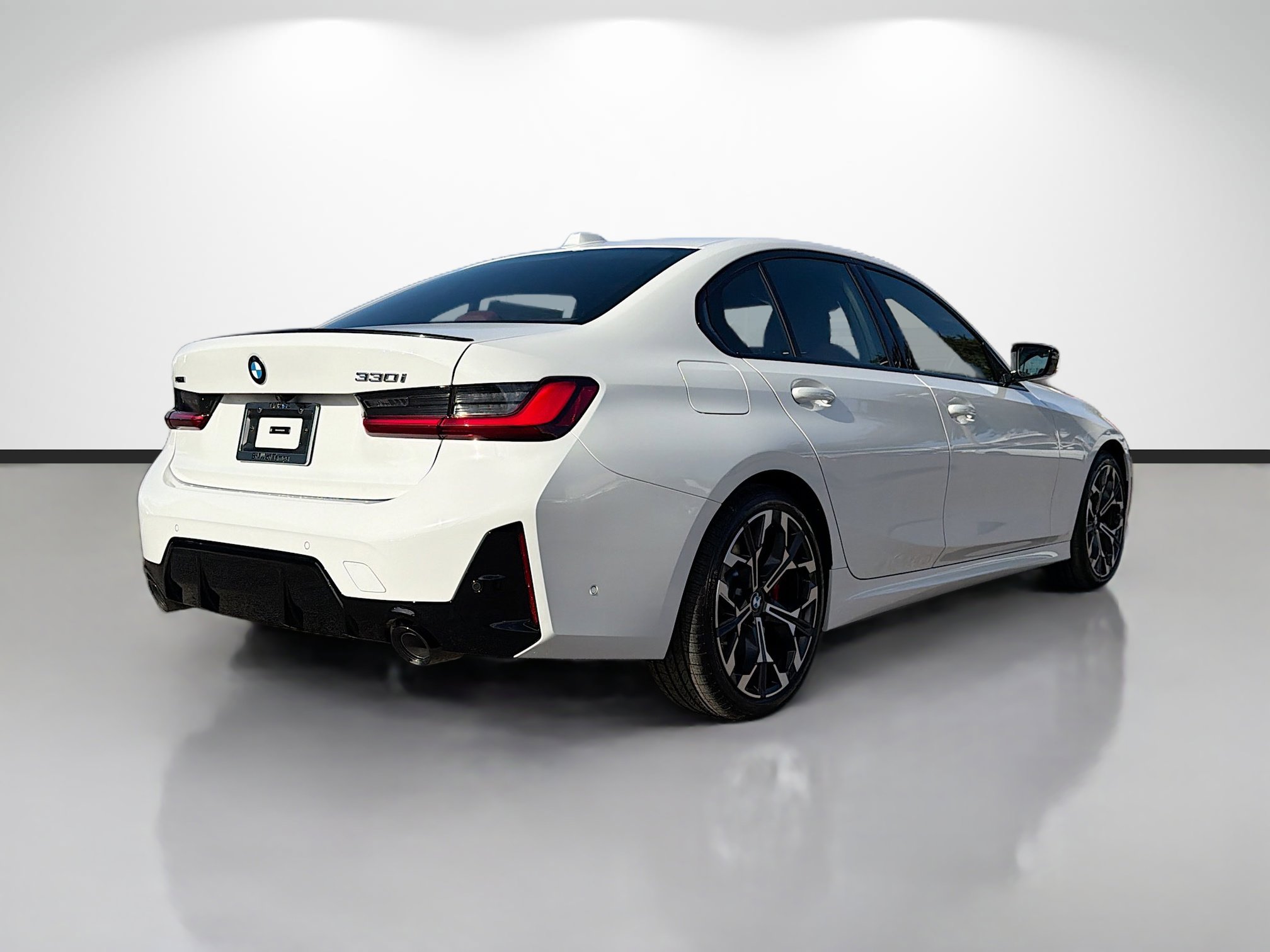 New 2026 BMW 330i xDrive Sedan w/ M Sport Package image 3