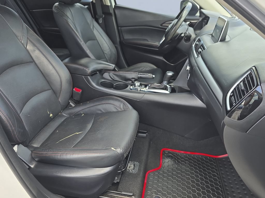 Used 2015 MAZDA MAZDA3 s Grand Touring w/ Technology Package FWD image 35