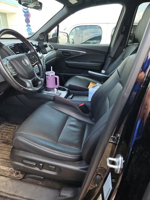 Used 2022 Honda Passport EX-L image 3