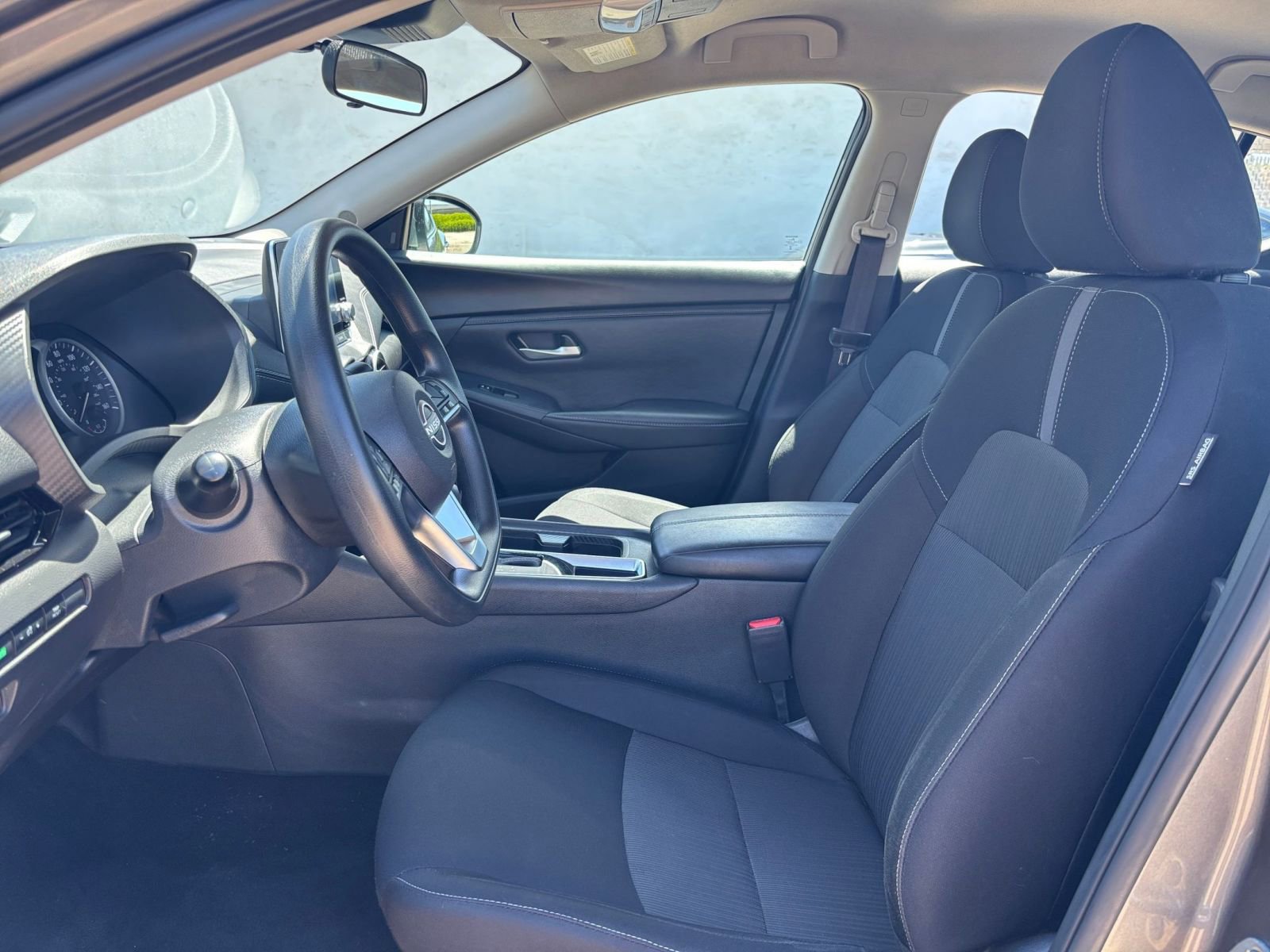 Used 2025 Nissan Sentra SV FWD image 24