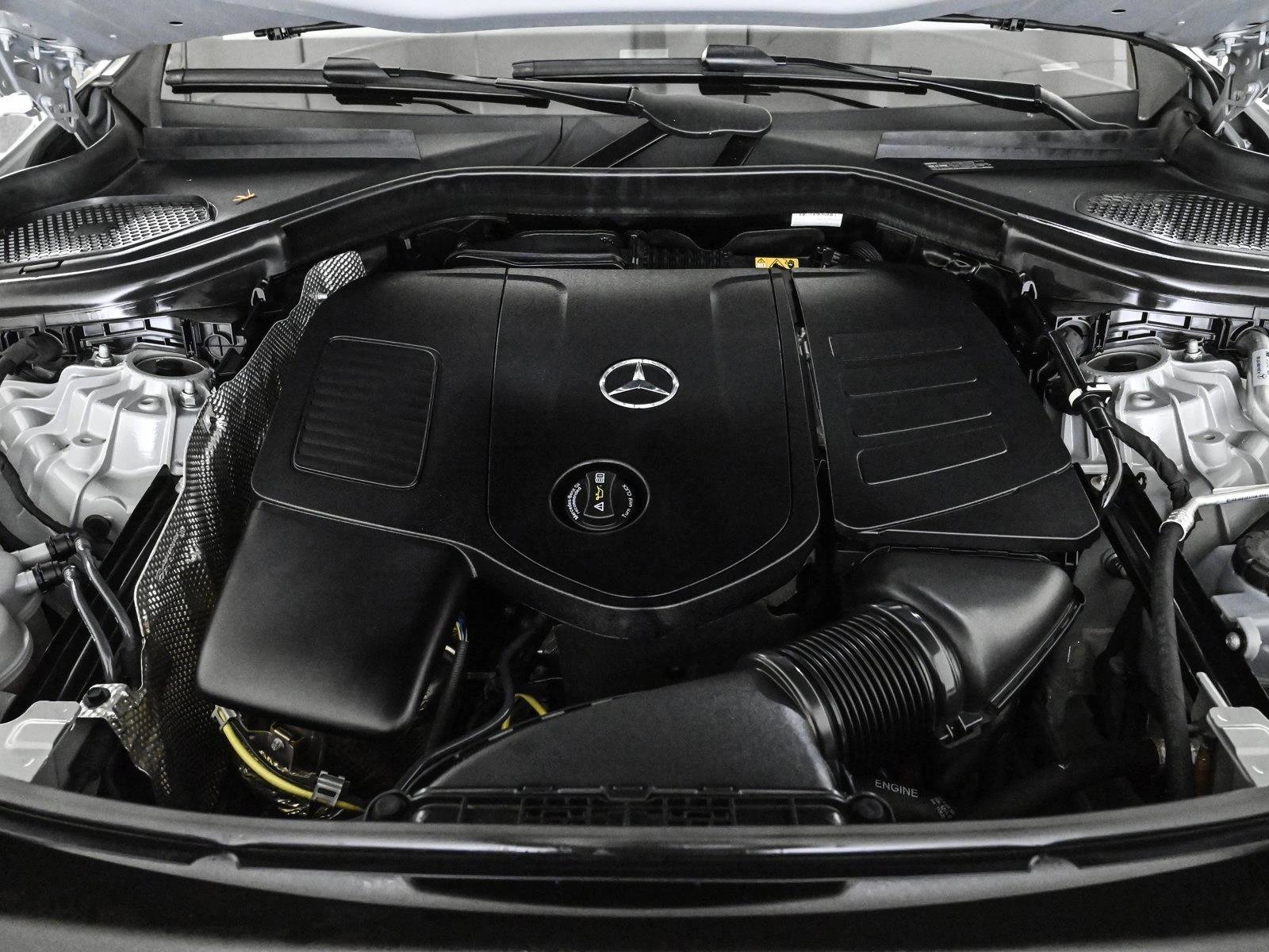 Used 2025 Mercedes-Benz GLC 350e 4MATIC image 25