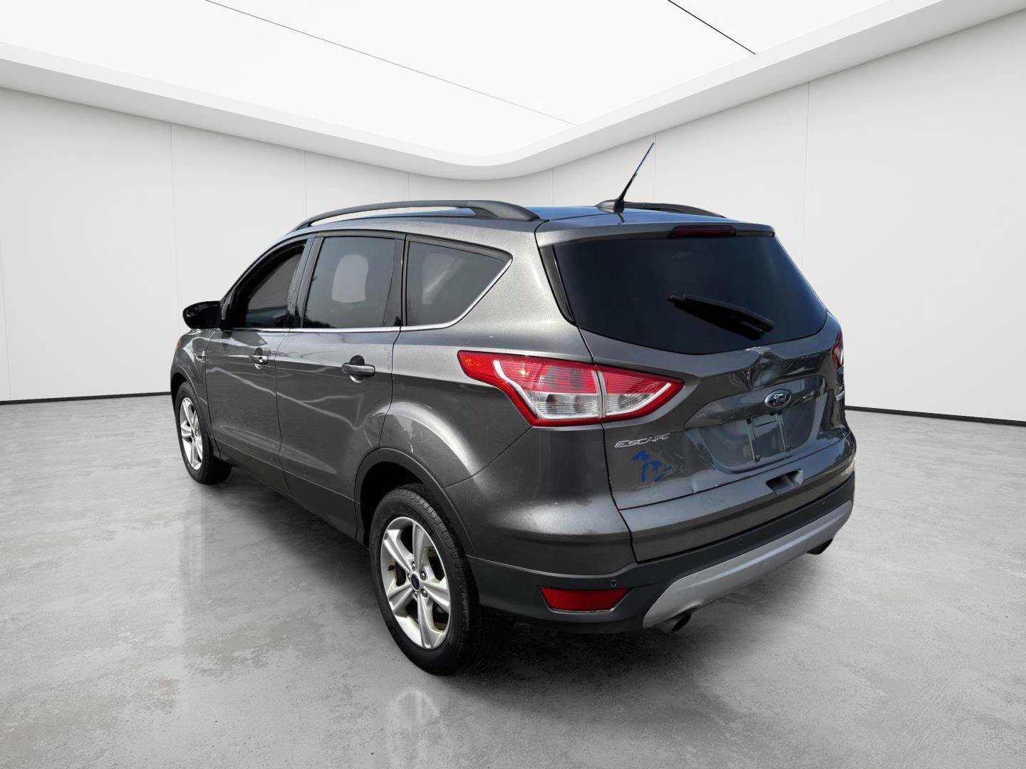 Used 2014 Ford Escape SE w/ Equipment Group 201A FWD image 7