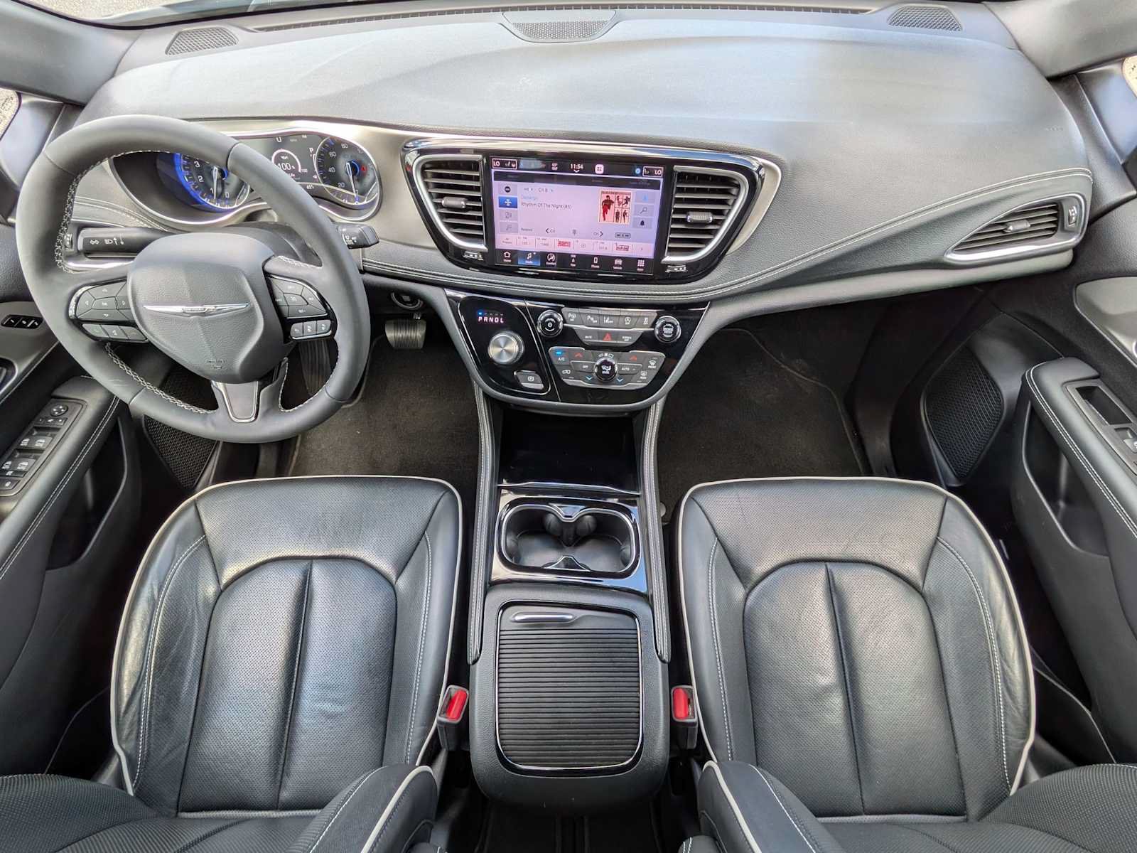 Used 2023 Chrysler Pacifica Limited w/ S Appearance Package AWD/4WD image 23