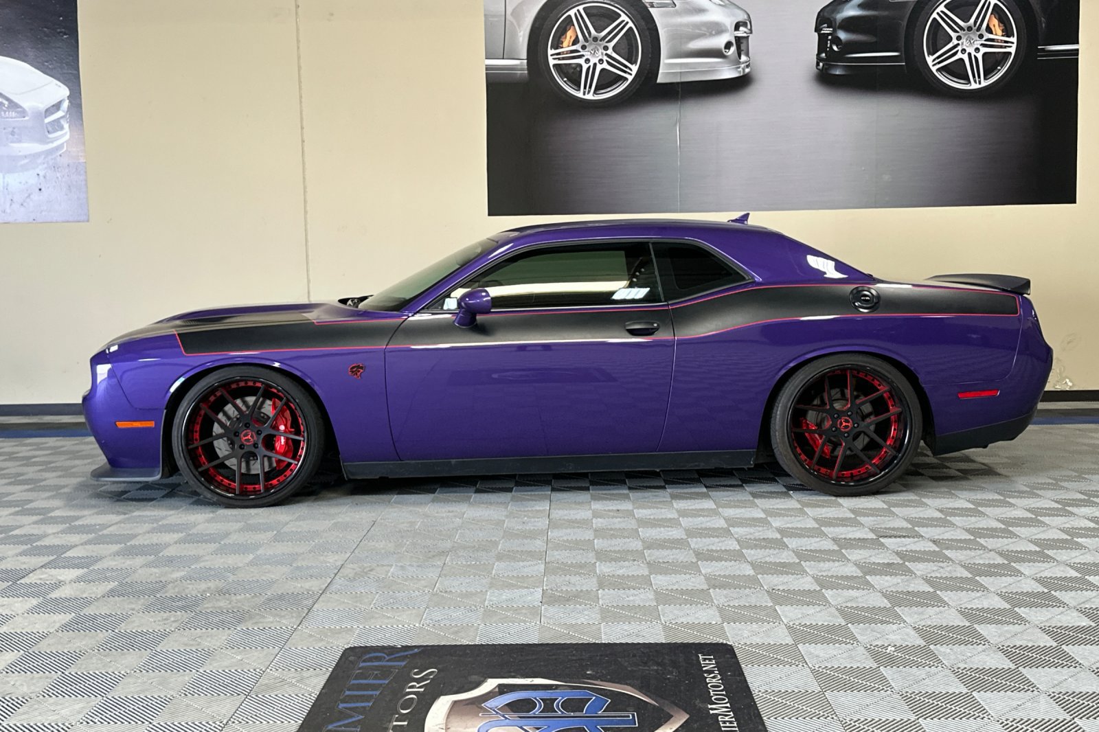 Used 2016 Dodge Challenger SRT Hellcat RWD image 7