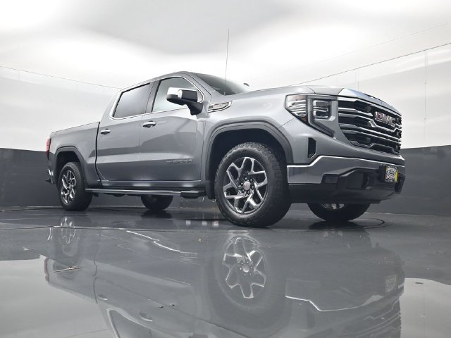 Used 2023 GMC Sierra 1500 SLT w/ SLT Premium Package AWD/4WD image 23