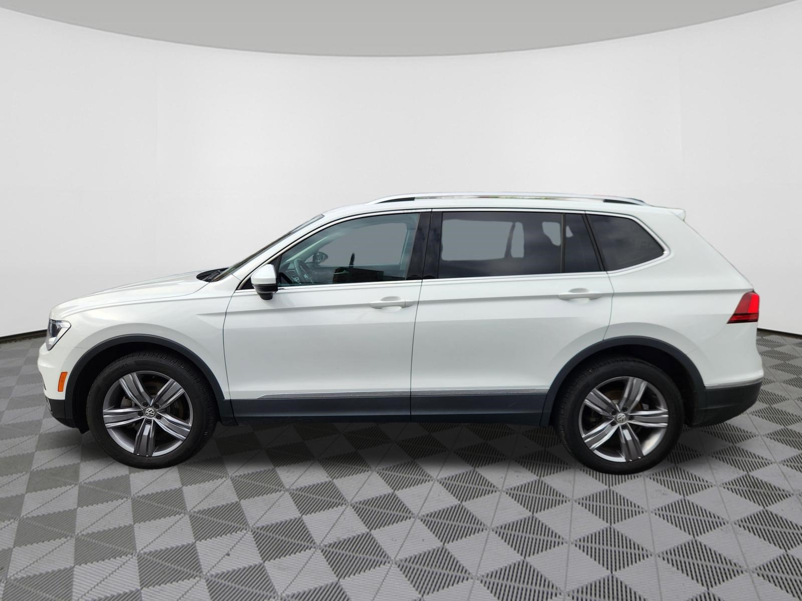 Used 2021 Volkswagen Tiguan SEL AWD/4WD image 5