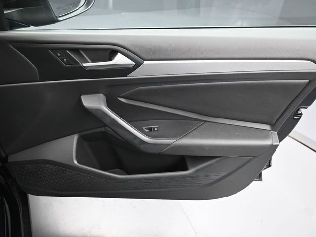 Used 2021 Volkswagen Jetta SE image 34