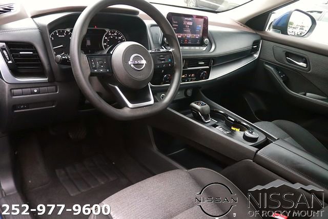 Used 2022 Nissan Rogue SV AWD/4WD image 11