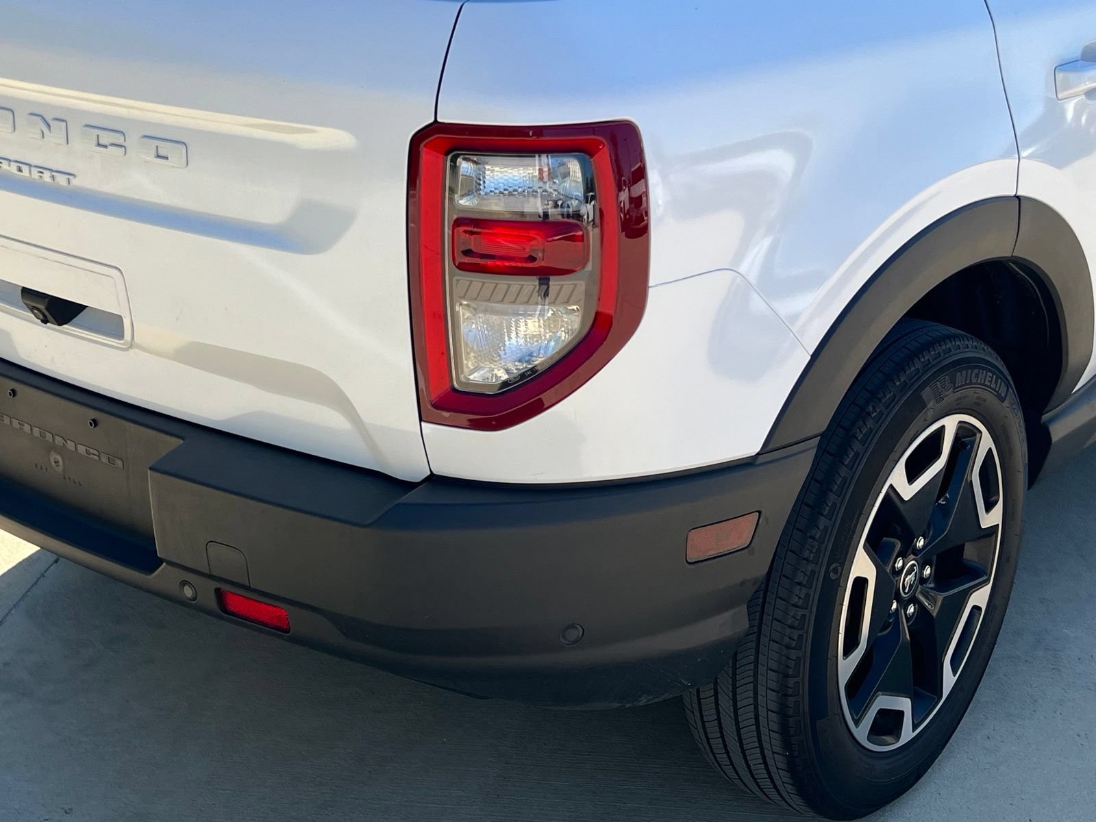 Used 2022 Ford Bronco Sport Outer Banks w/ Tech Package AWD/4WD image 14