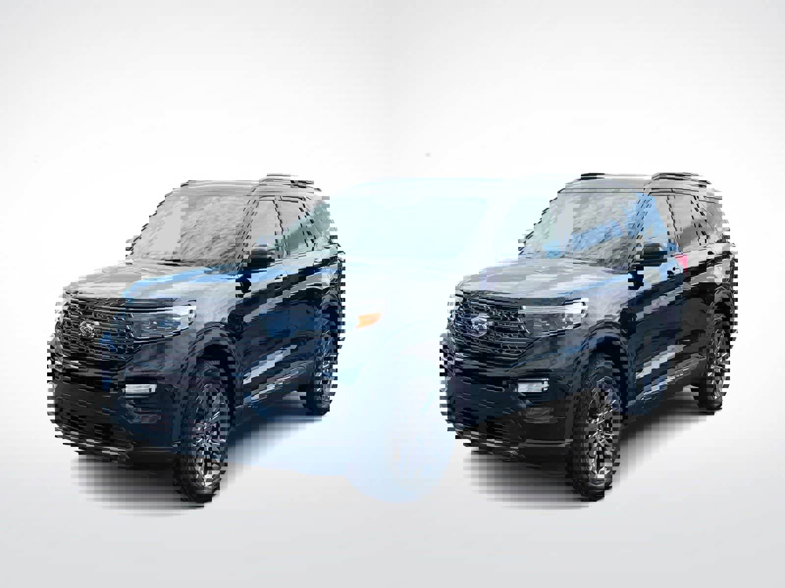 Used 2023 Ford Explorer XLT w/ Equipment Group 202A image 4