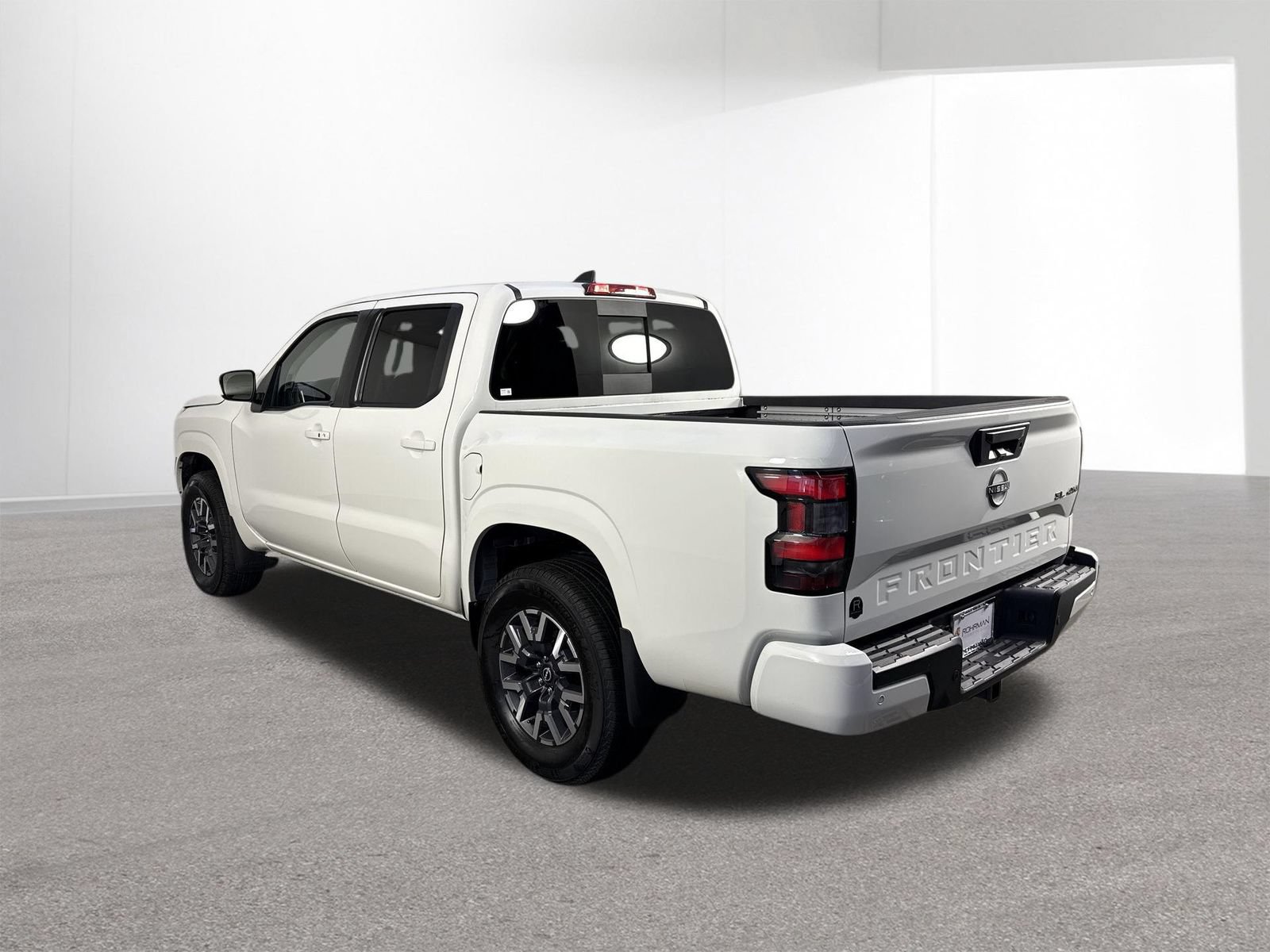 Used 2024 Nissan Frontier SL w/ Technology Package AWD/4WD image 30