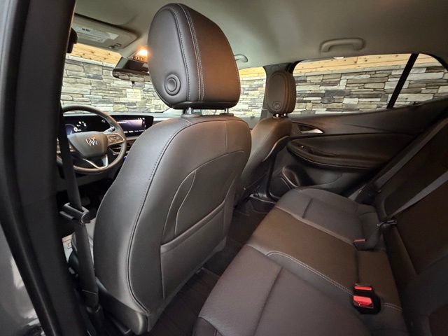 Used 2024 Buick Encore GX Preferred w/ Comfort Package AWD/4WD image 31