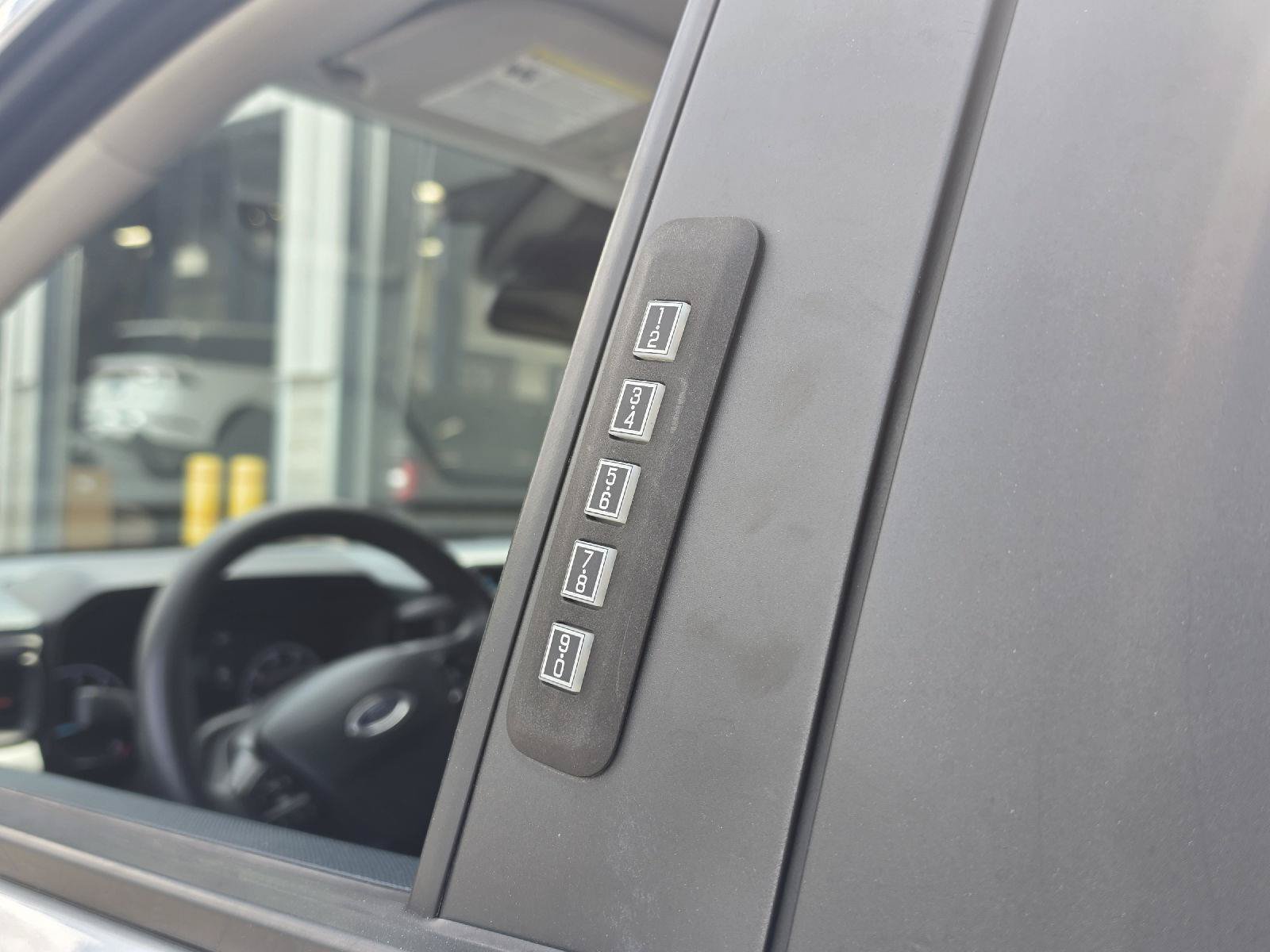 Used 2022 Ford Maverick XLT FWD image 23