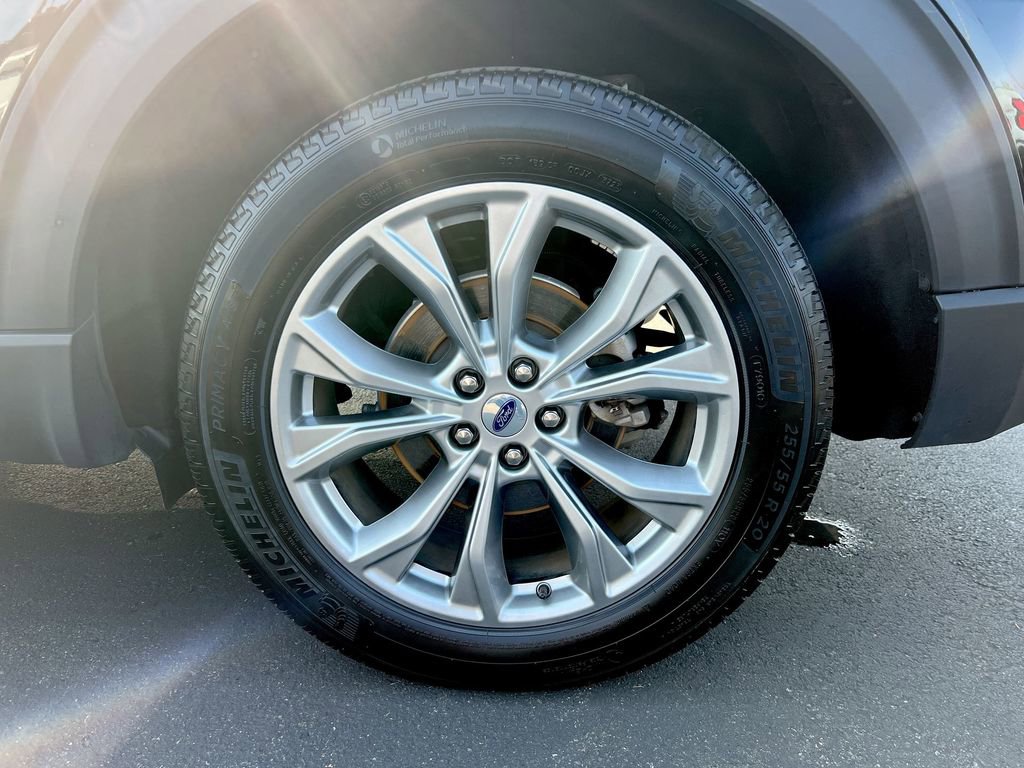 Used 2023 Ford Explorer Limited image 27