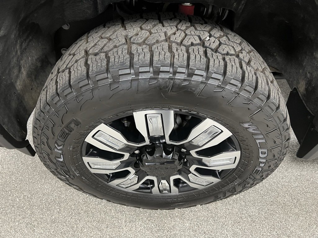 Used 2024 GMC Sierra 3500 Denali w/ Denali Reserve Package image 19