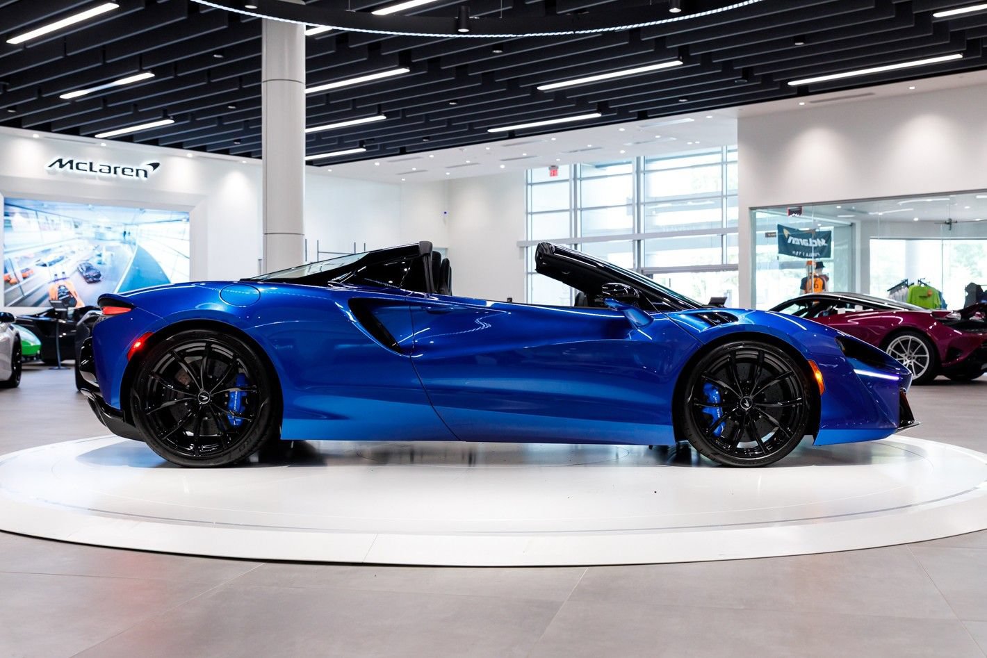 New 2026 McLaren Artura Spider RWD image 16