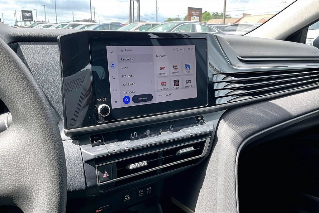 Used 2025 Toyota Camry LE FWD image 15