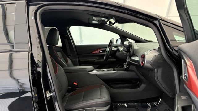 Used 2024 Chevrolet Equinox EV RS FWD image 20