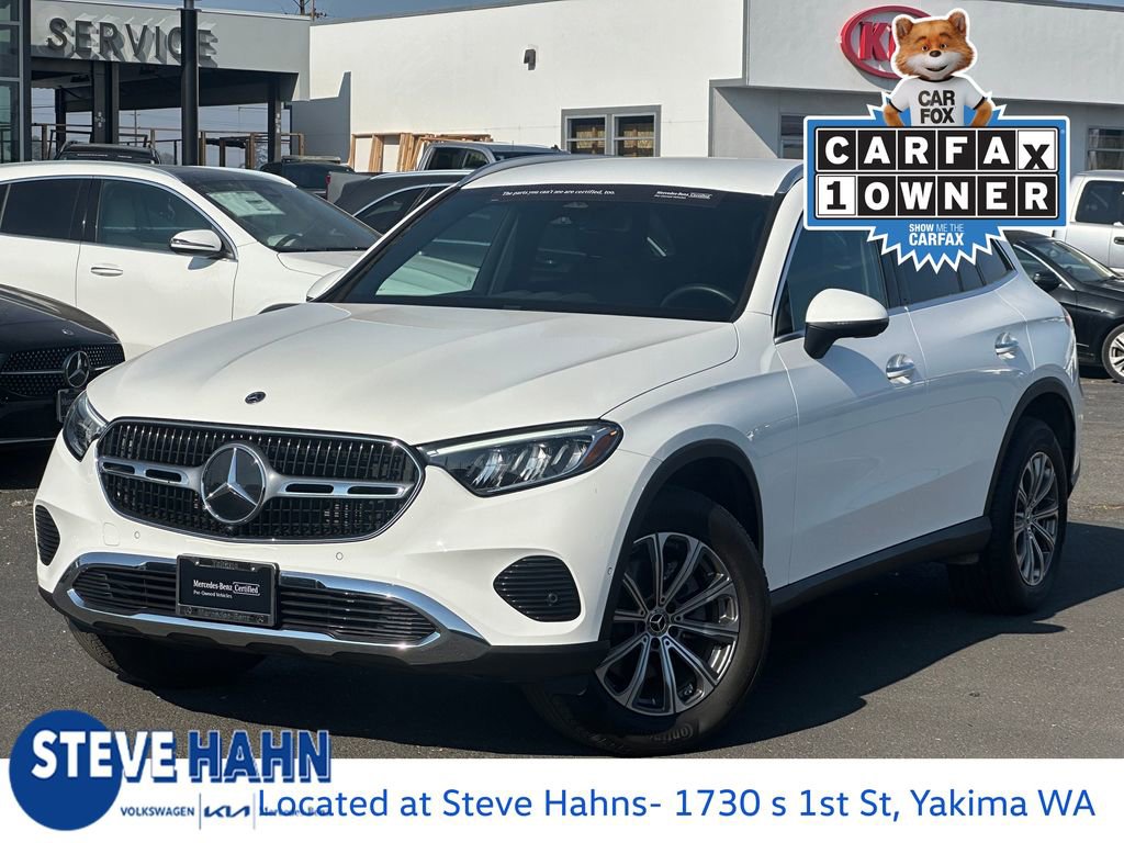 Used 2024 Mercedes-Benz GLC 300 4MATIC image 1
