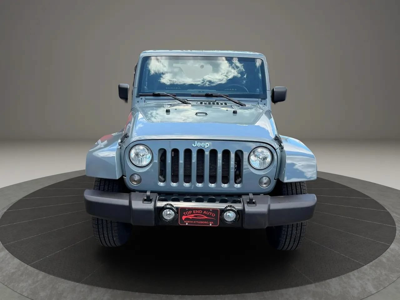 Used 2014 Jeep Wrangler Sahara w/ Connectivity Group AWD/4WD image 2