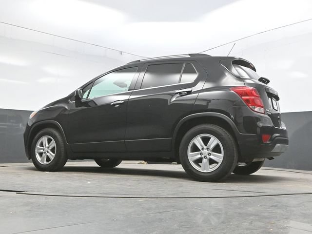 Used 2020 Chevrolet Trax LT w/ LT Convenience Package FWD image 36