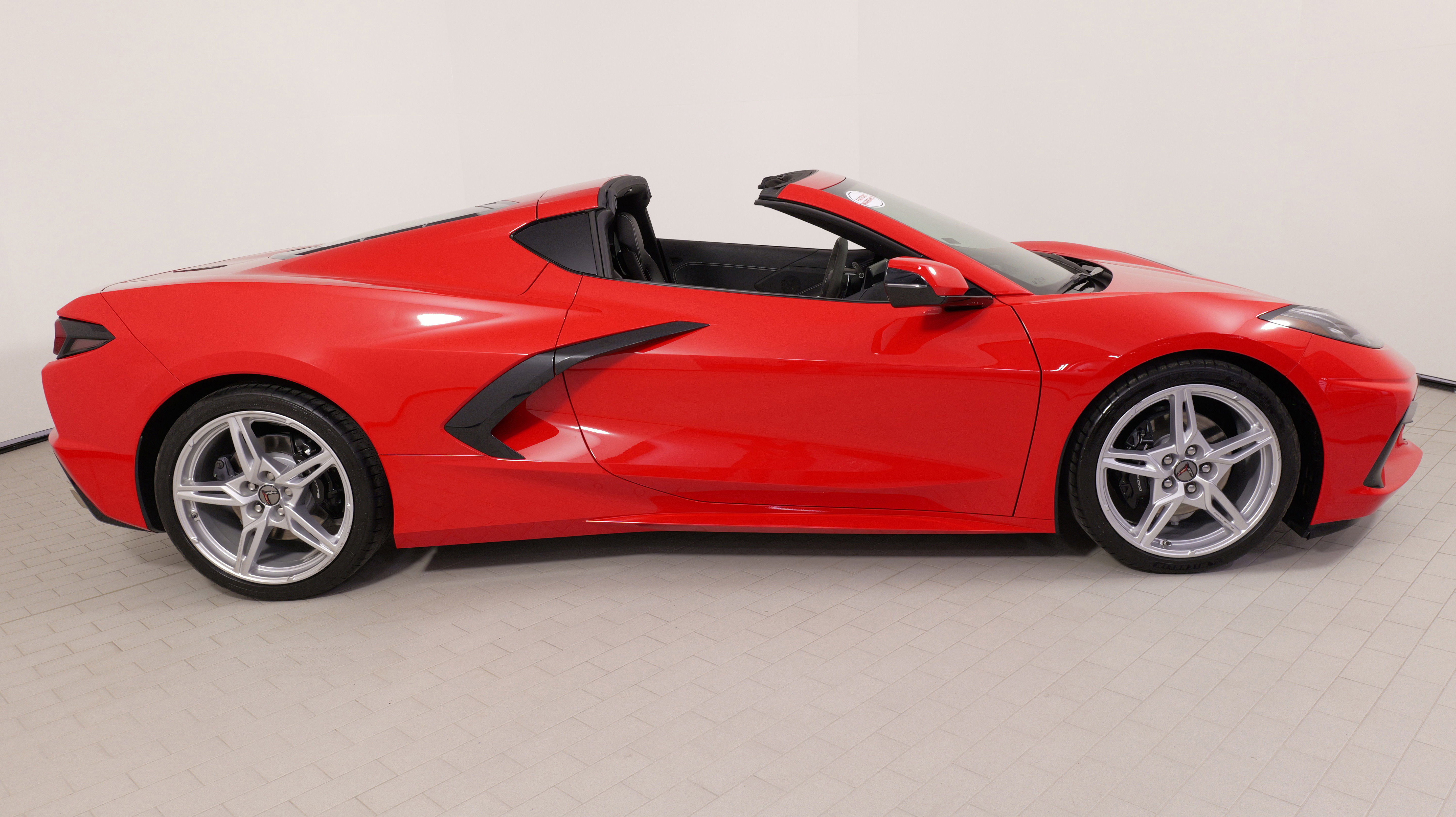 Used 2022 Chevrolet Corvette Stingray Coupe w/ 1LT image 8