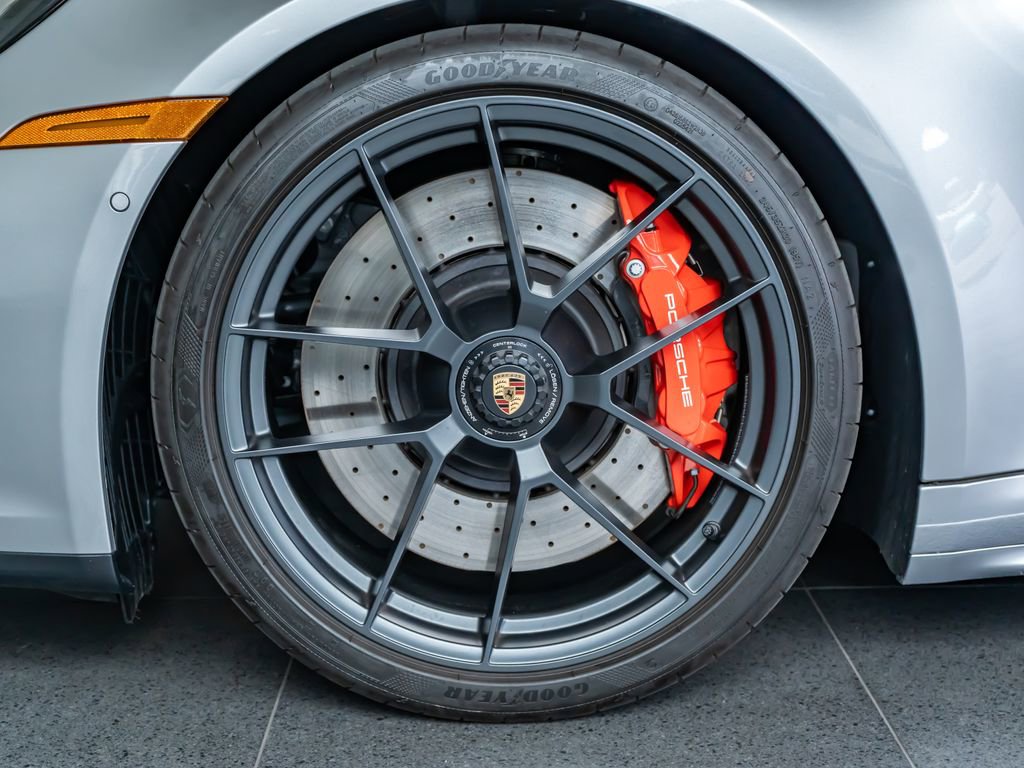 Certified 2025 Porsche 911 Carrera 4 GTS AWD/4WD image 11