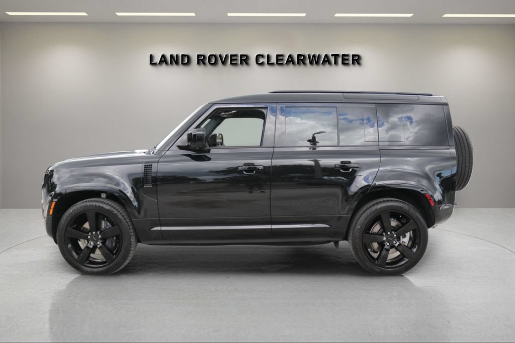 New 2026 Land Rover Defender 110 X-Dynamic SE AWD/4WD image 2