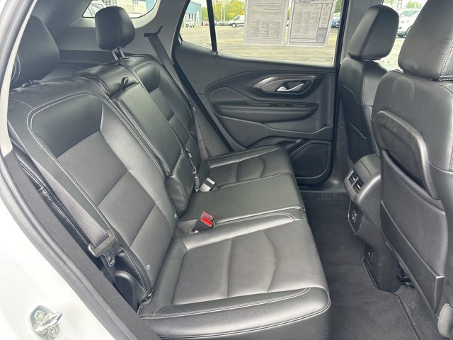Used 2023 GMC Terrain SLT image 18