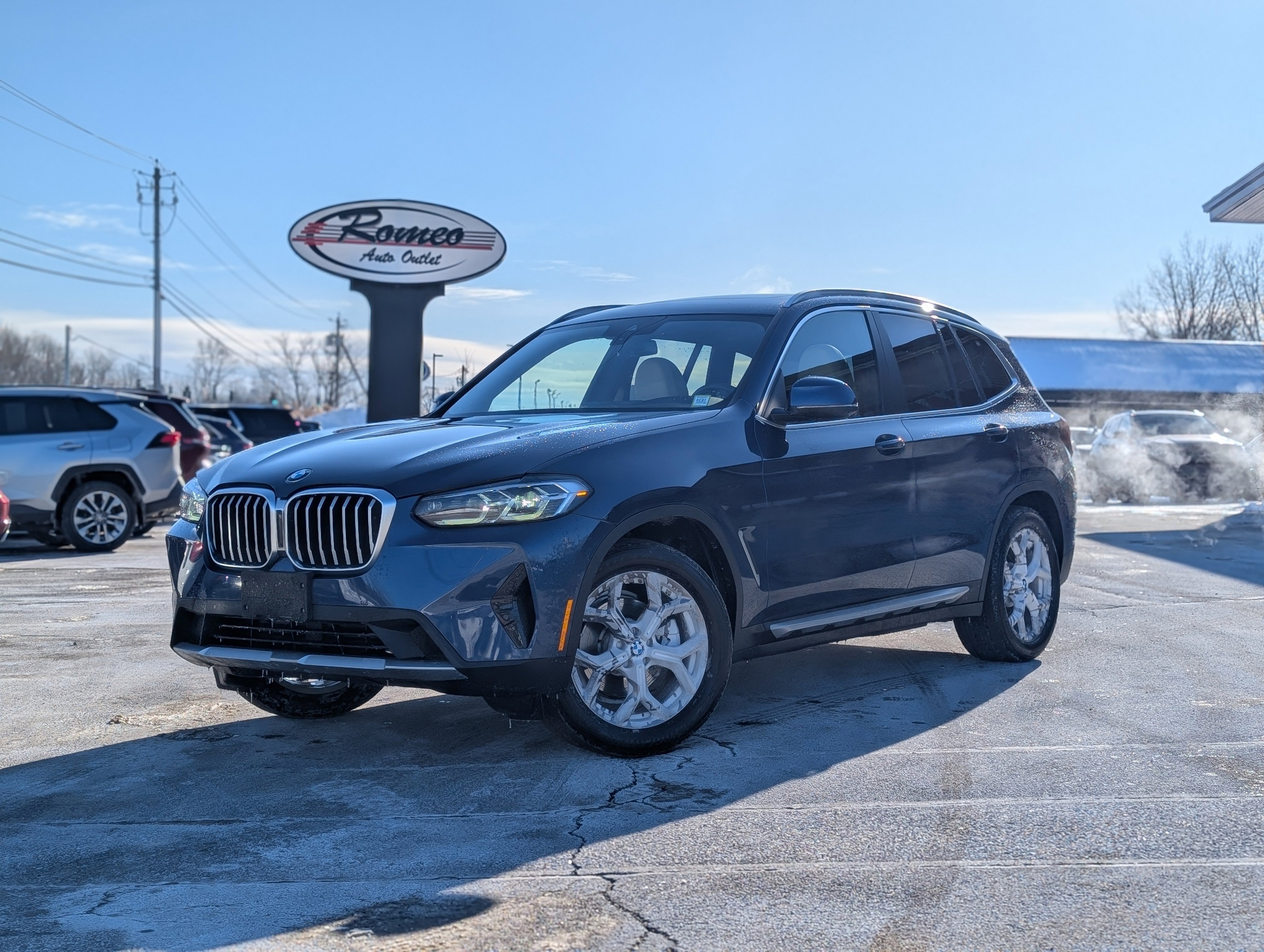 Used 2022 BMW X3 xDrive30i w/ Premium Package 2 image 1