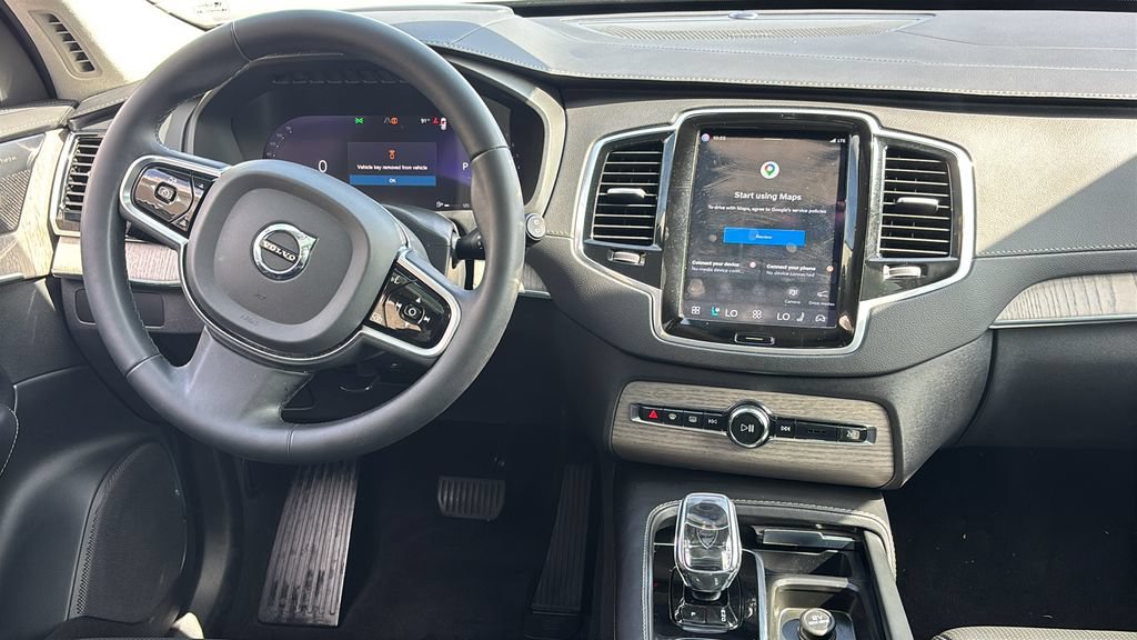 Certified 2024 Volvo XC90 B6 Ultimate AWD/4WD image 7