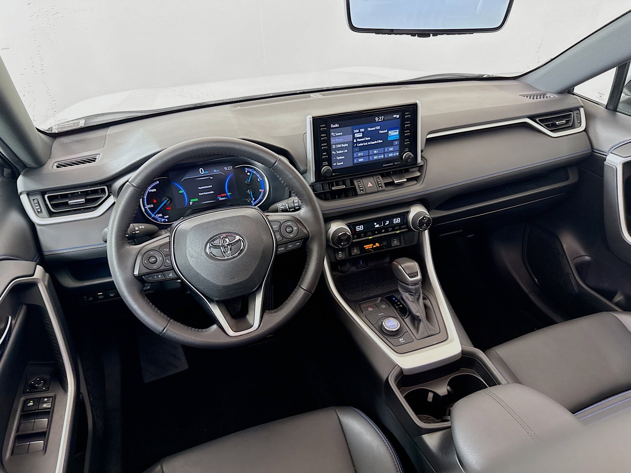 Used 2021 Toyota RAV4 XSE w/ Protection Package (TMS) image 23