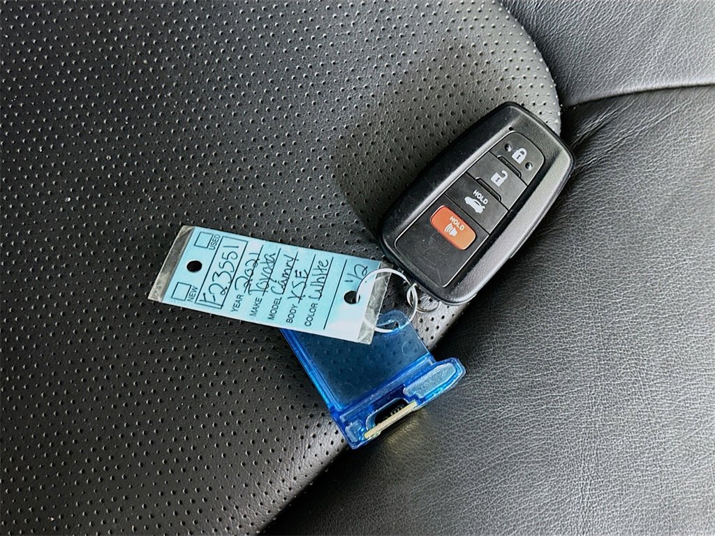 Used 2021 Toyota Camry XSE w/ Navigation Package image 36