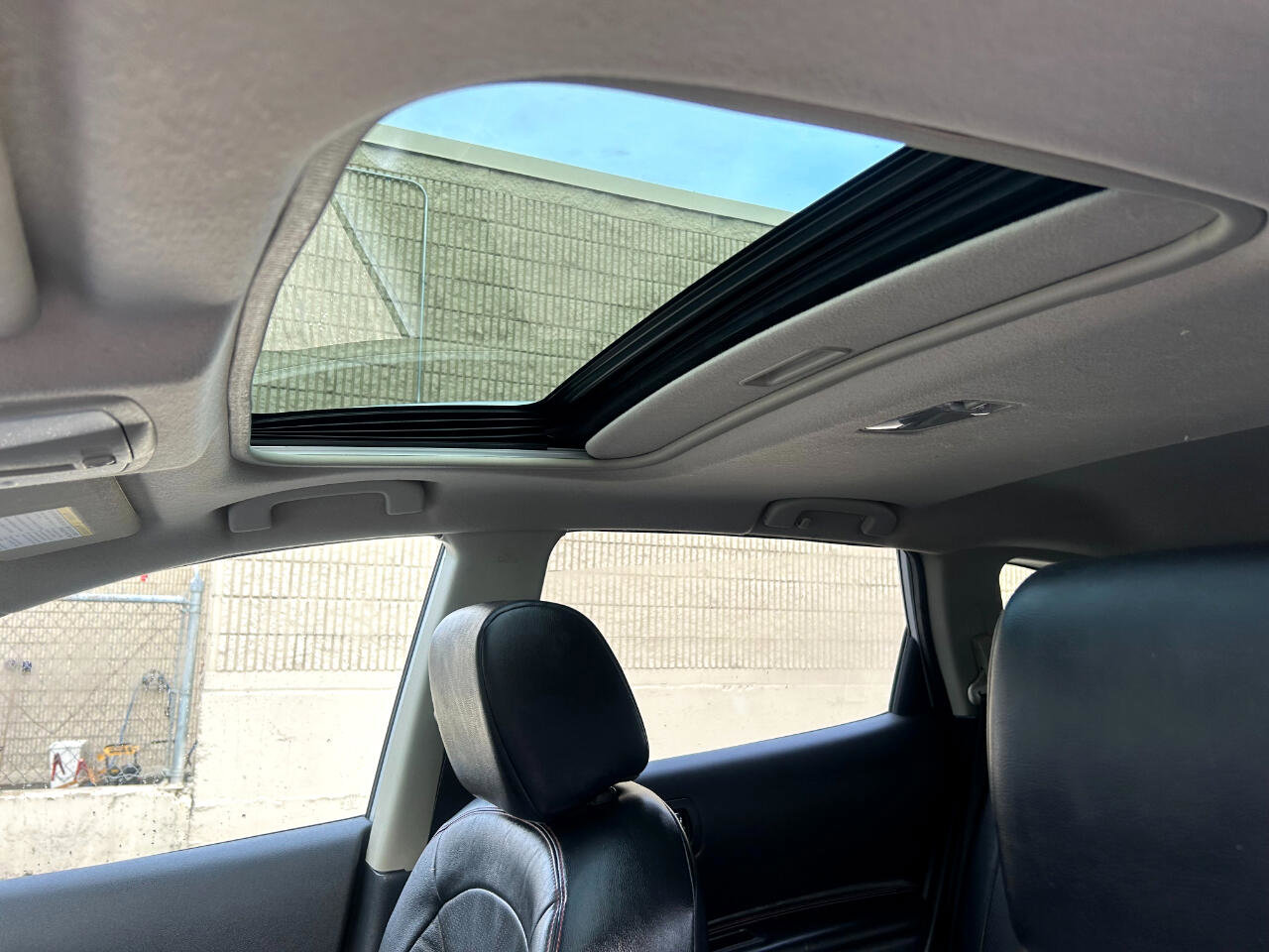 Used 2012 Nissan Rogue SL image 10