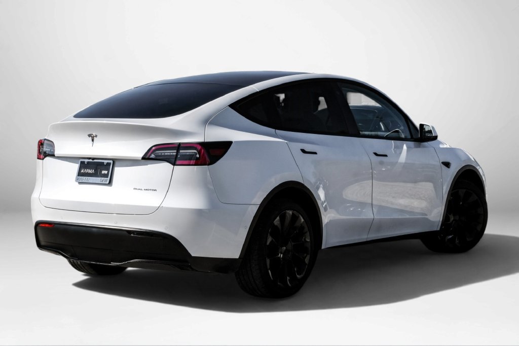 Used 2020 Tesla Model Y Long Range AWD/4WD image 5