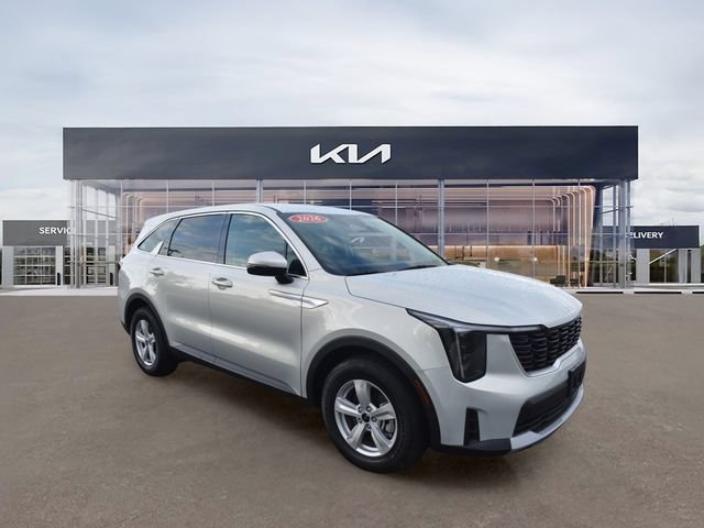 New 2026 Kia Sorento LX FWD image 11