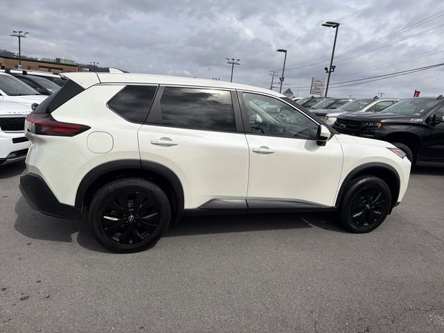 Used 2023 Nissan Rogue SV AWD/4WD image 5