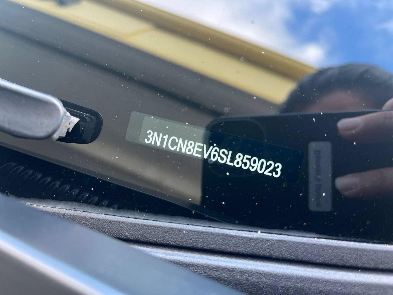 Used 2025 Nissan Versa SV FWD image 26