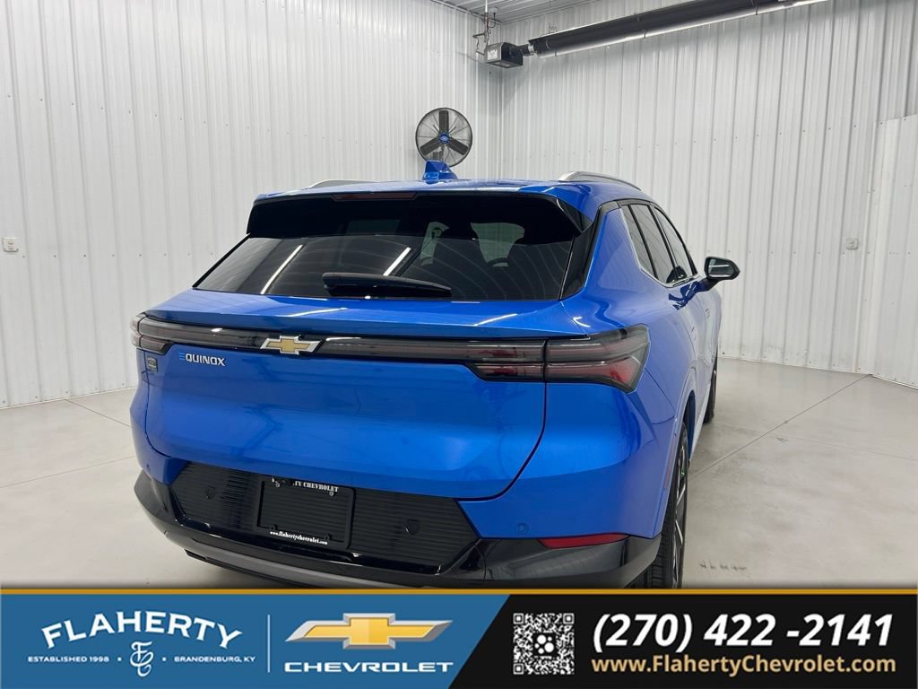 Used 2024 Chevrolet Equinox EV LT FWD image 3