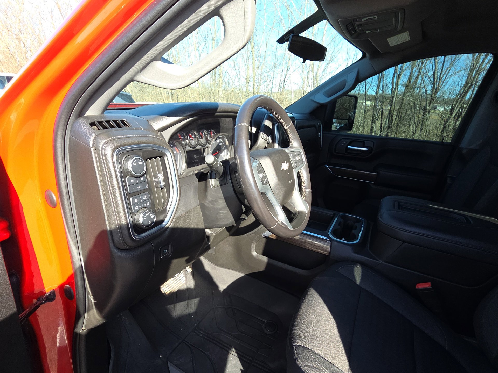 Certified 2022 Chevrolet Silverado 3500 LT w/ Convenience Package image 15