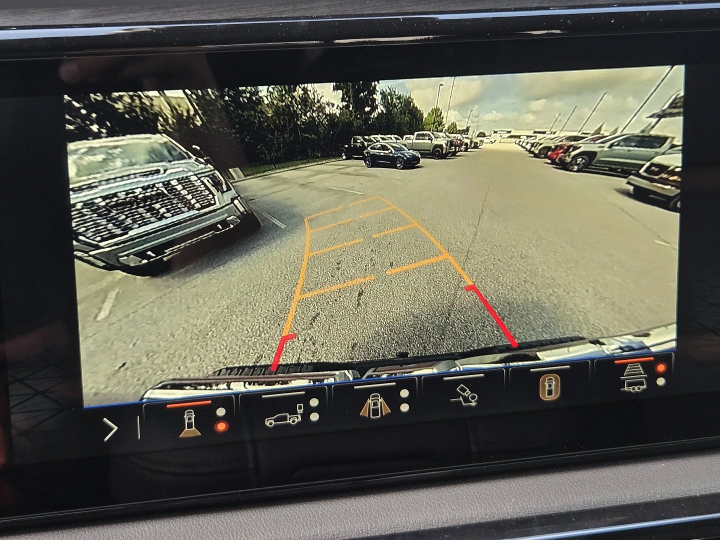 New 2026 GMC Sierra 1500 AT4 w/ AT4 Premium Package AWD/4WD image 8