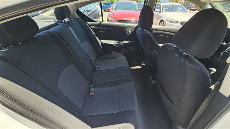 Used 2018 Nissan Versa SV FWD image 6