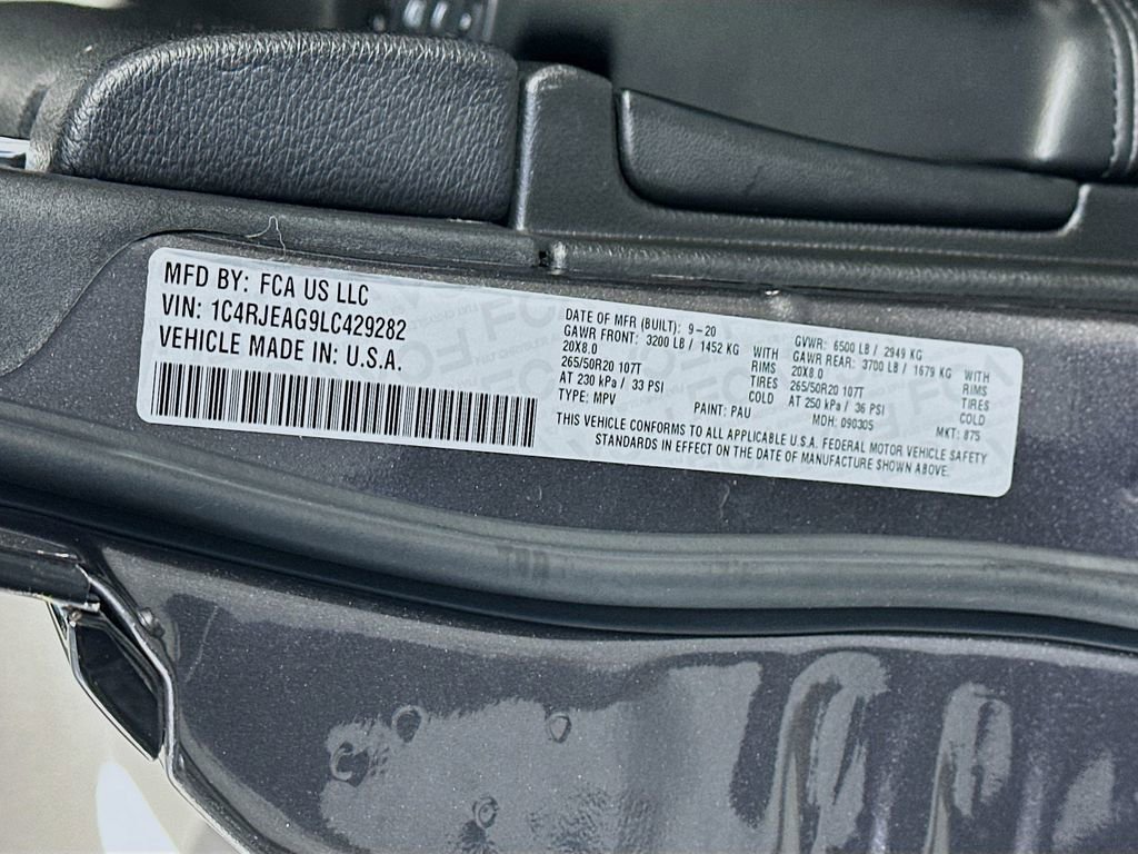 Used 2020 Jeep Grand Cherokee Altitude image 36