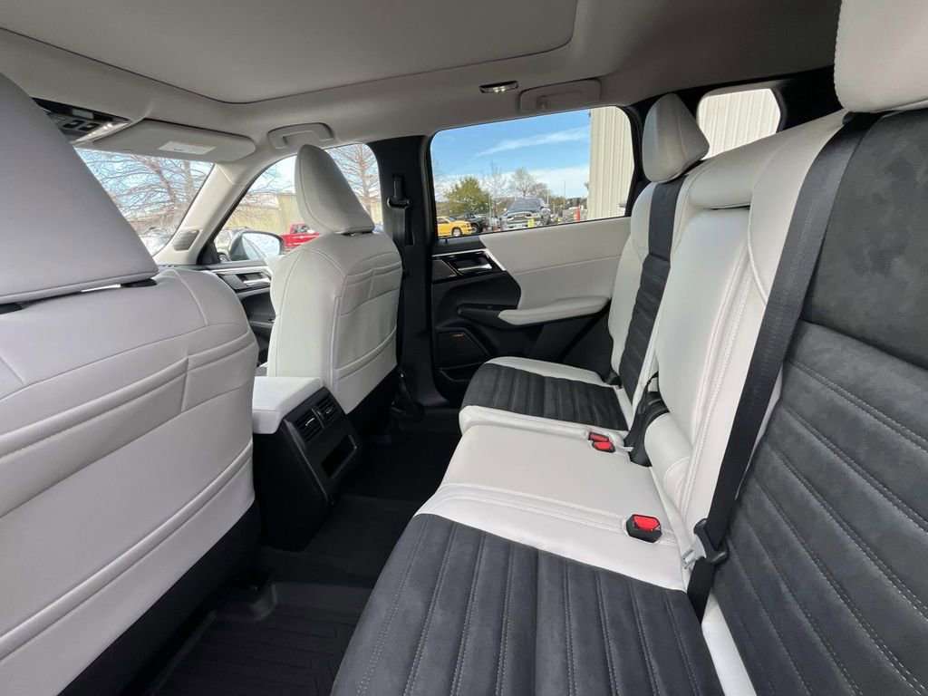 New 2026 Mitsubishi Outlander SE AWD/4WD image 13