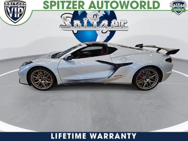 New 2026 Chevrolet Corvette Z06 w/ LPO, Roadside Safety Package RWD image 6