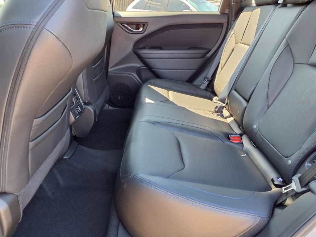 Certified 2025 Subaru Forester Limited image 9