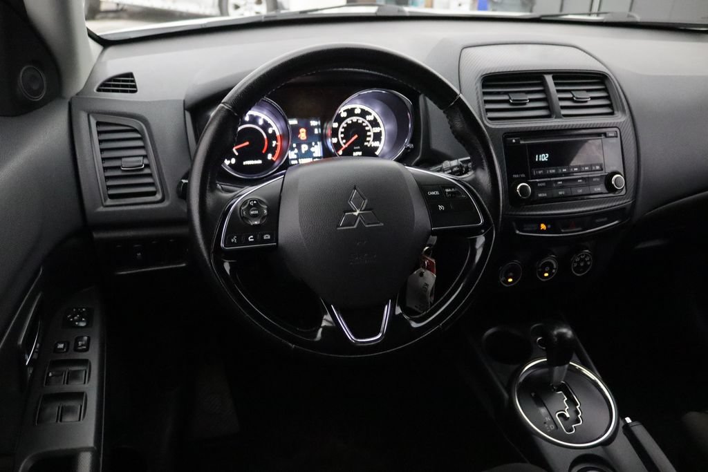 Used 2016 Mitsubishi Outlander Sport ES AWD/4WD image 12