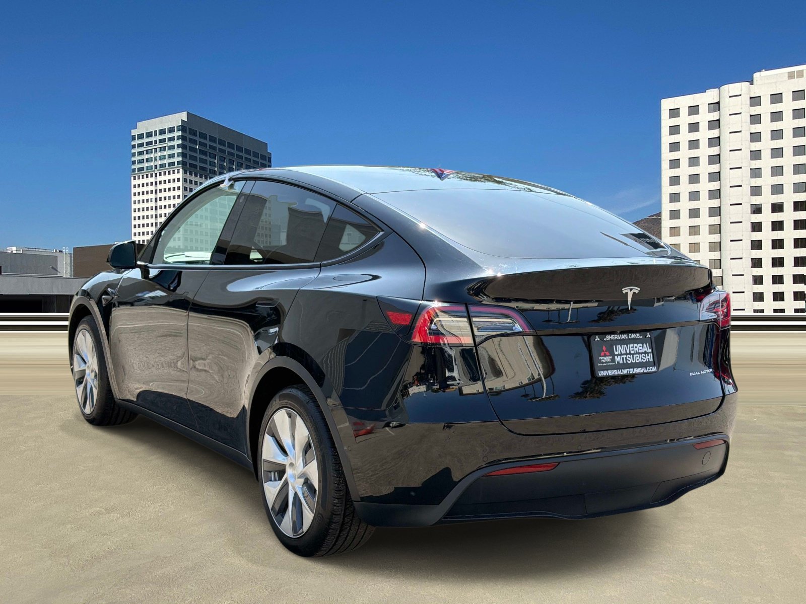 Used 2021 Tesla Model Y Long Range AWD/4WD image 4