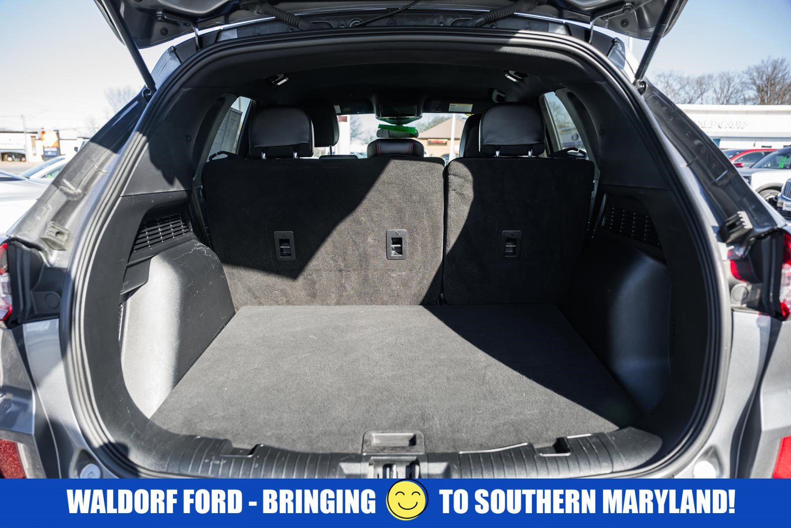 Used 2025 Ford Escape ST-Line image 10