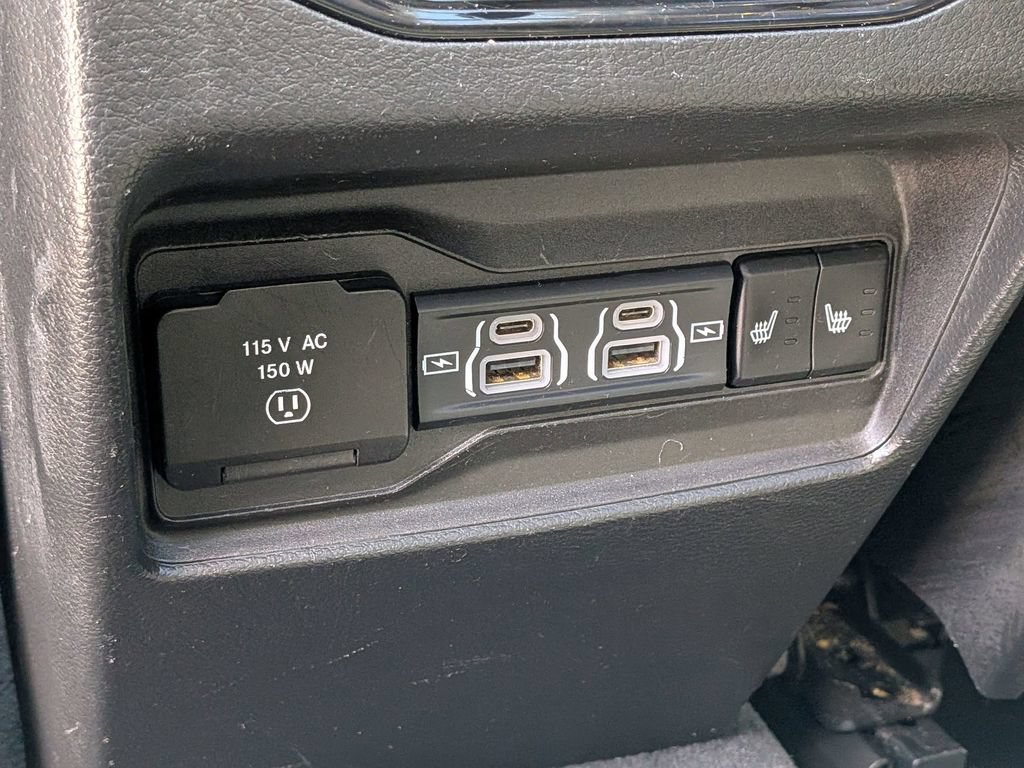 Used 2023 Jeep Grand Cherokee Limited w/ Luxury Tech Group II AWD/4WD image 27